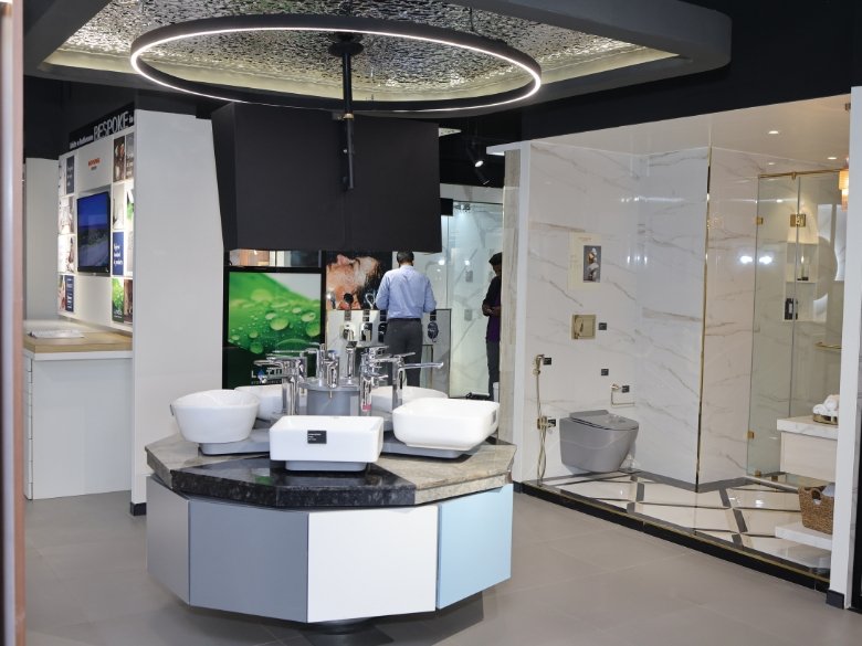 Bathsense Wellness Spa Suite & Concealed Rain Shower